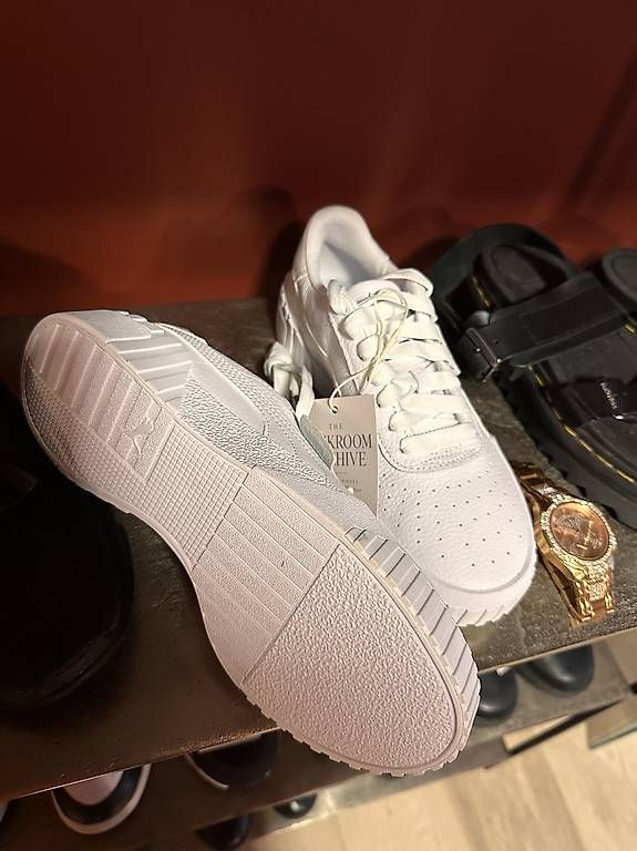 Puma Chaussures femmes: Puma Sneaker – D'occasion à baar par may_8fwr
