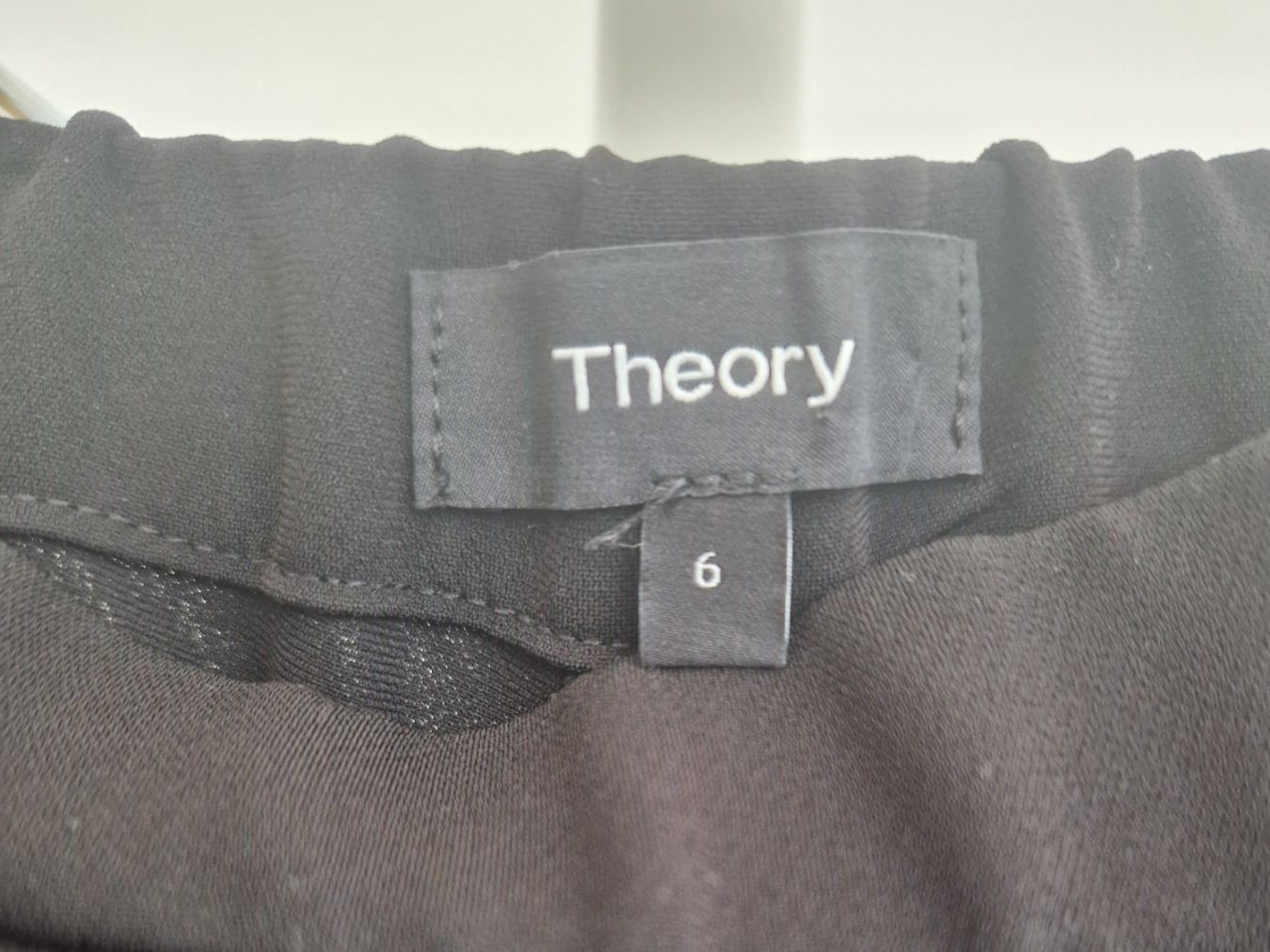Theory Pantaloni: Theory elasticated-waist trousers – Usato da Hergiswil NW venduto da luc_b5pz 1