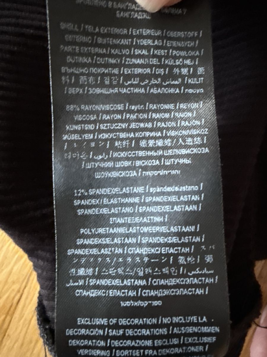 Guess Vestiti: Guess Kleid original neu  – Nuovo e nell'imballaggio originale da Sisseln AG venduto da Gommibaerli87 3