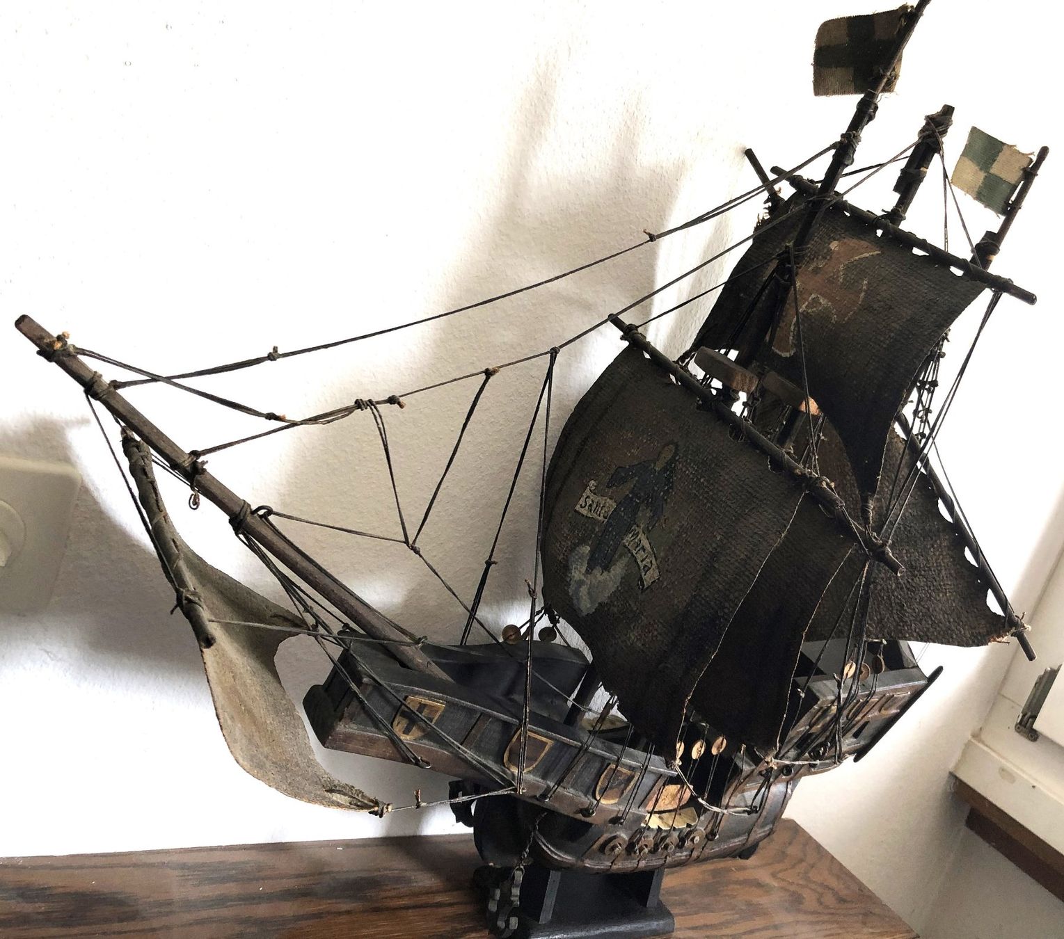 Kit di modellismo & Modellini statici: Schiff - Modell - Holz - schwarz - Piratenschiff - gross – Usato da Schaffhausen venduto da durruti 1