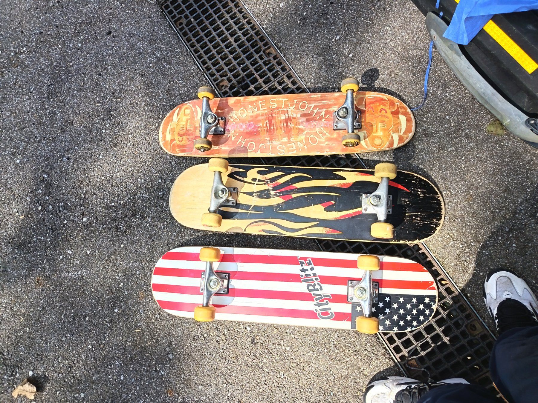 Skateboards: Planches skateboard 3 pièces set utilisé état correct – Usato da Vouvry venduto da osiris02