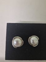 Perlenohr-Stecker