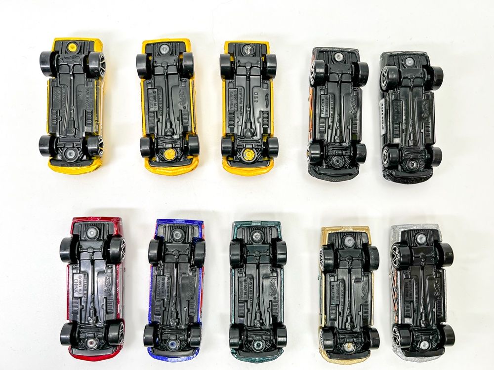 Hot Wheels Modellini d'auto: Mustang Mach 1 Hot Wheels Sammlung 10 Autos – Usato da Häusernmoos venduto da adlerfedern 1