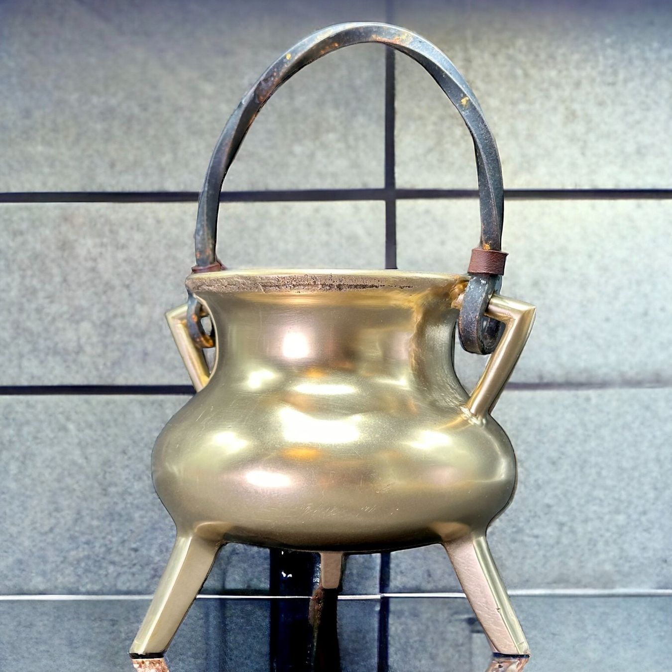 Pentole: Chaudron en bronze – Usato da Morges venduto da MeeBee