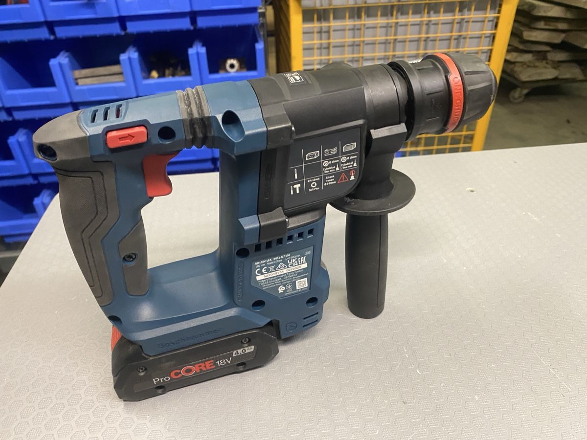Bosch Trapani: Bosch Bohrhammer ab 1.- – Usato da Wabern venduto da HK-Design 3