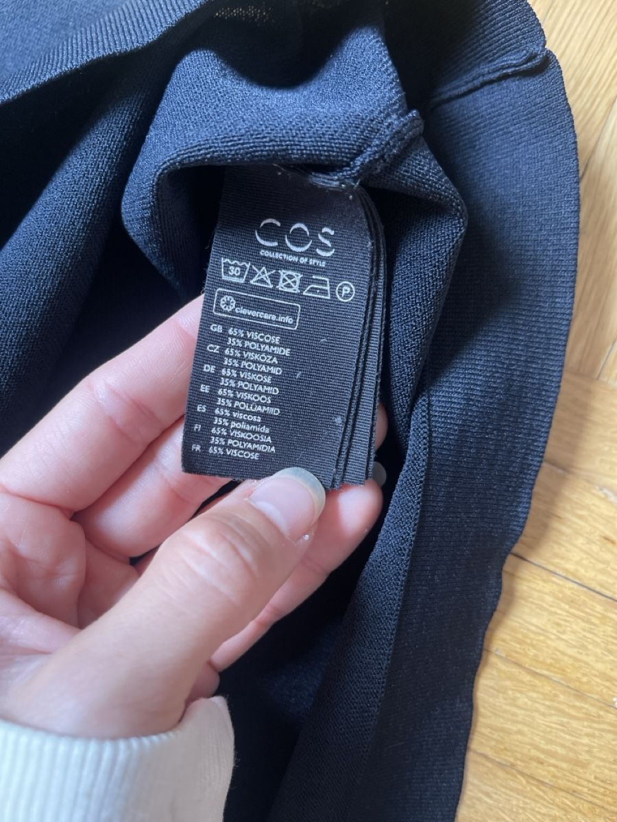 Cos Top: COS Top – Nuovo (secondo la descrizione) da Zug venduto da juliechiara 2