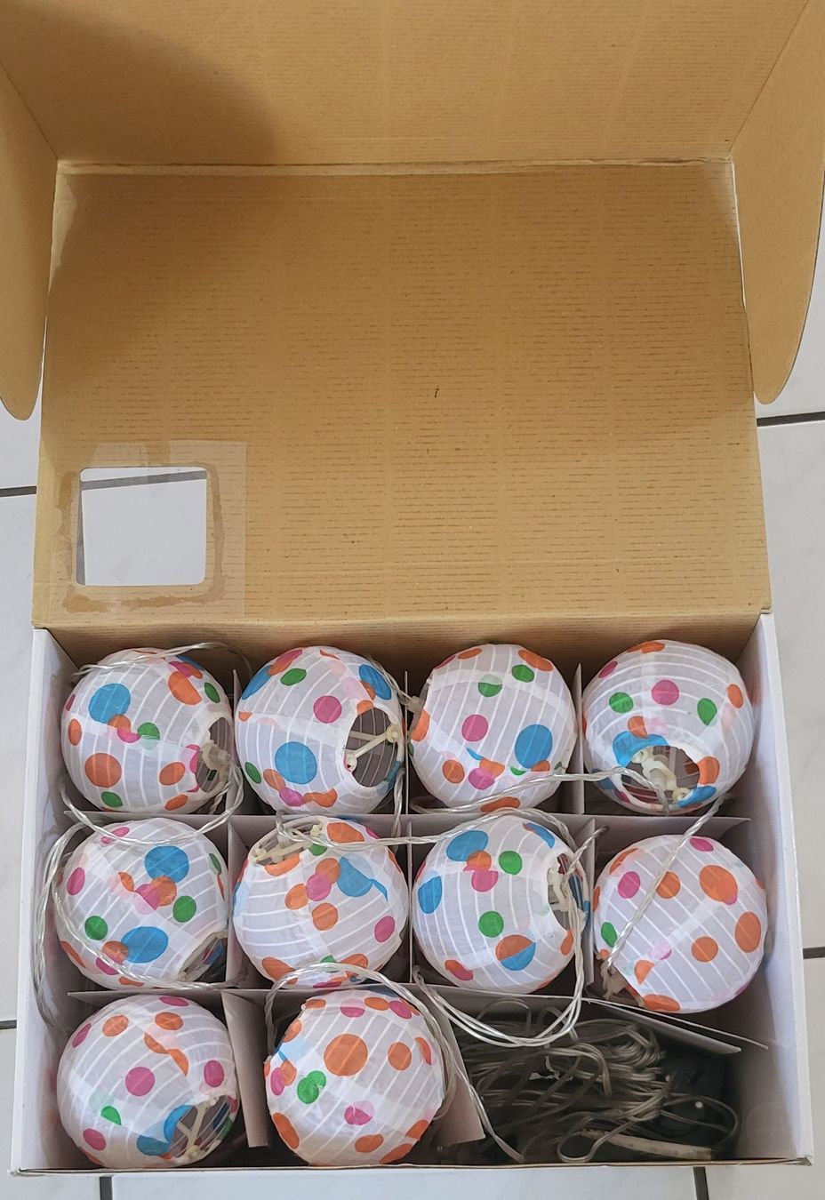 Ghirlande e barre luminose: Lichterkette mit 20Lichtern (Ball-D=9cm) – Usato da Kleindöttingen venduto da Mcyaya007 1