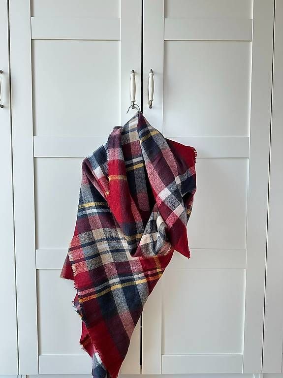 Foulard & Sciarpe: Zara Schal 3 – Usato da St. Gallen venduto da Sabrinaaa