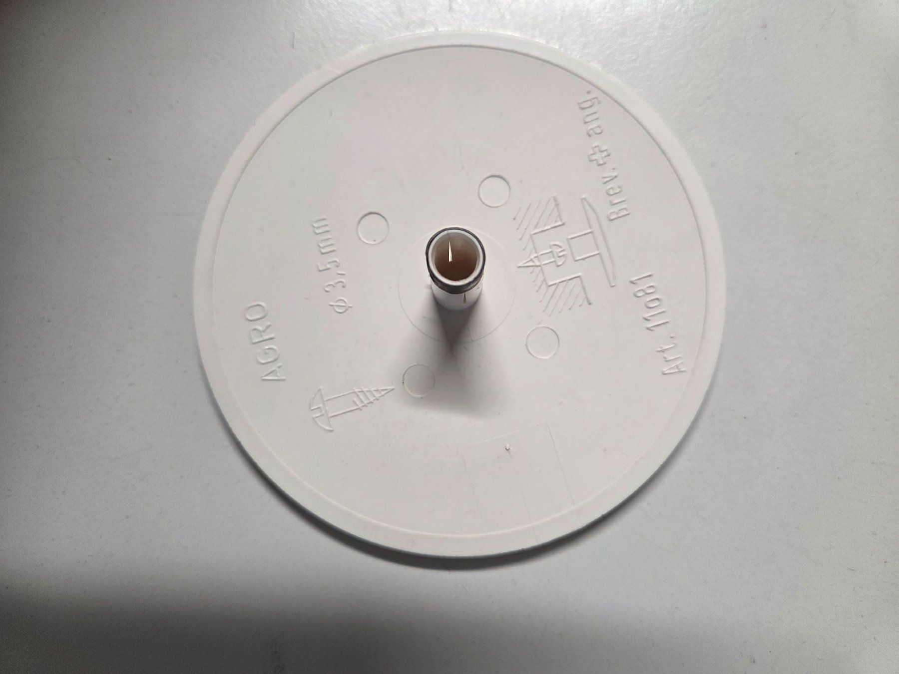 Spine: Deckenrosette d98 Abdeckung Steckabdeckung AGRO – Usato da Zürich venduto da Alibaba1234 1