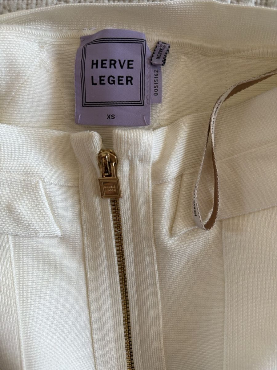 Jupes: Jupe Herve Leger blanche fermeture éclair taille XS – Neuf (Voir description) à Les Acacias par Janar 3