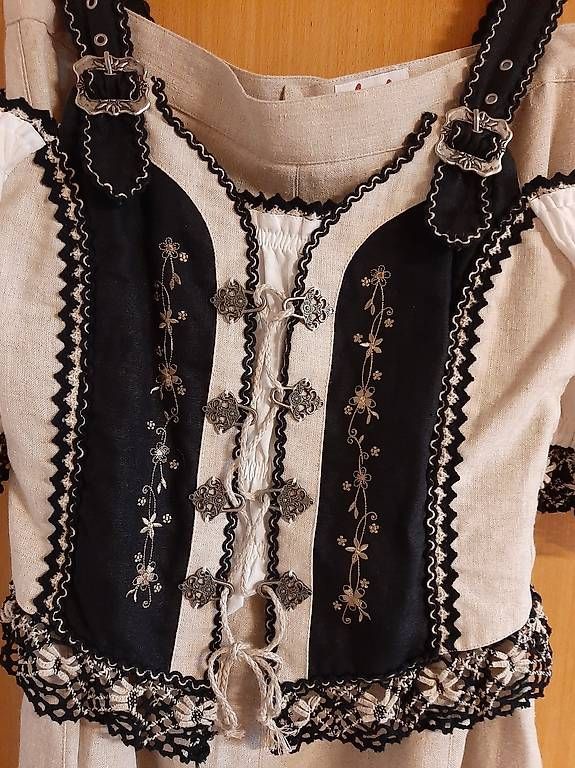 Kleider: Trachtenkleid lang neuwertig! – Neu (gemäss Beschreibung) aus Berneck von sandy6777 1