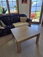 Couchtisch aus Holz 