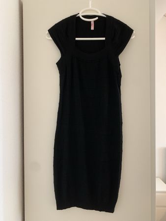 Kleid schwarz S/M
