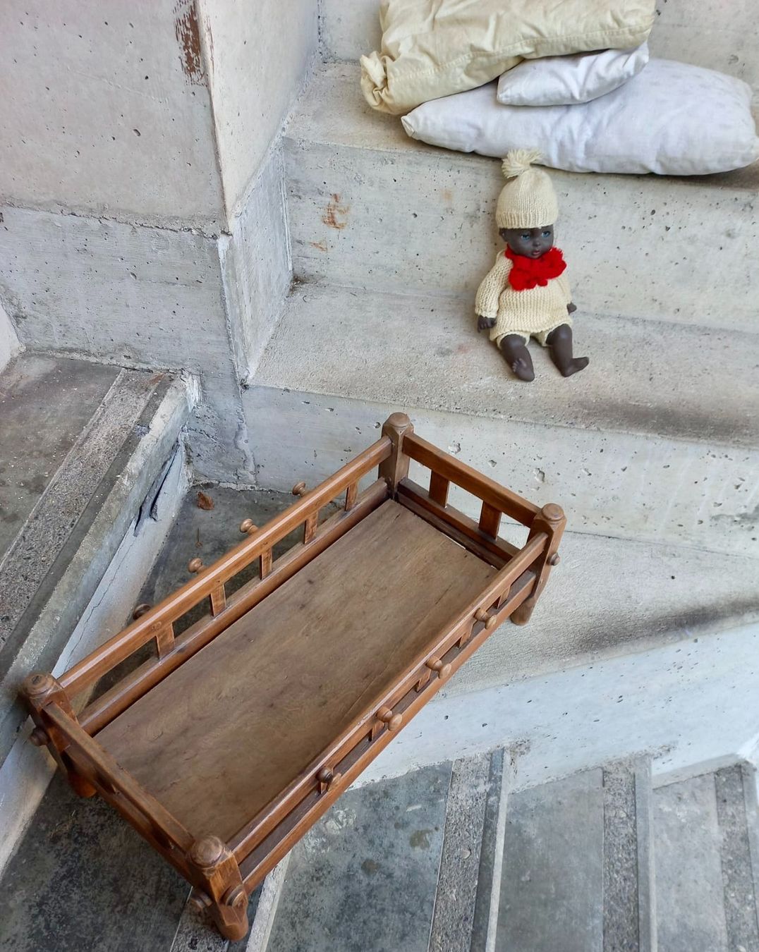 Bambole: antikes Puppenbett mit Ratti Puppe – Usato da Burgdorf venduto da glasrabe01 3