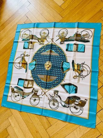Foulard / Carré Hermès 90 "Les Voitures à Transformation"