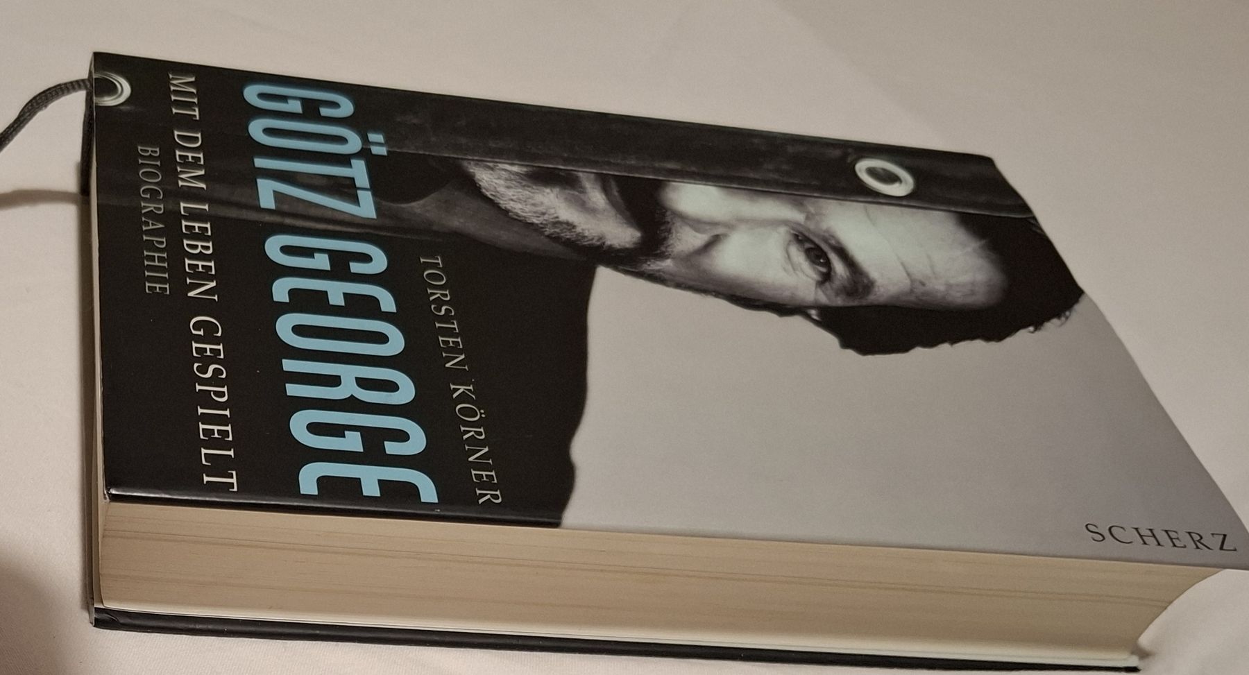 Autografi: Götz George: Biografie + Autogramm – Usato da Zürich venduto da apf_b8zl 8