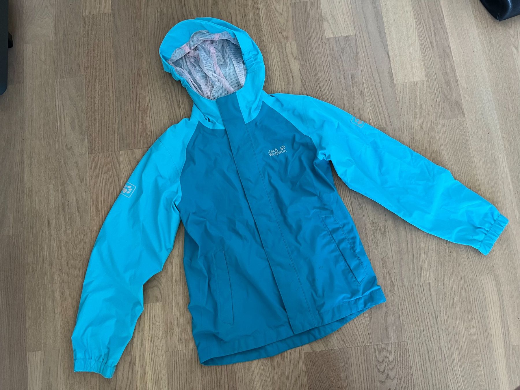 Jack Wolfskin Giacche & Cappotti: Regenjacke Jack Wolfskin Gr. 140 – Usato da Oberrieden venduto da mcl_g5vk