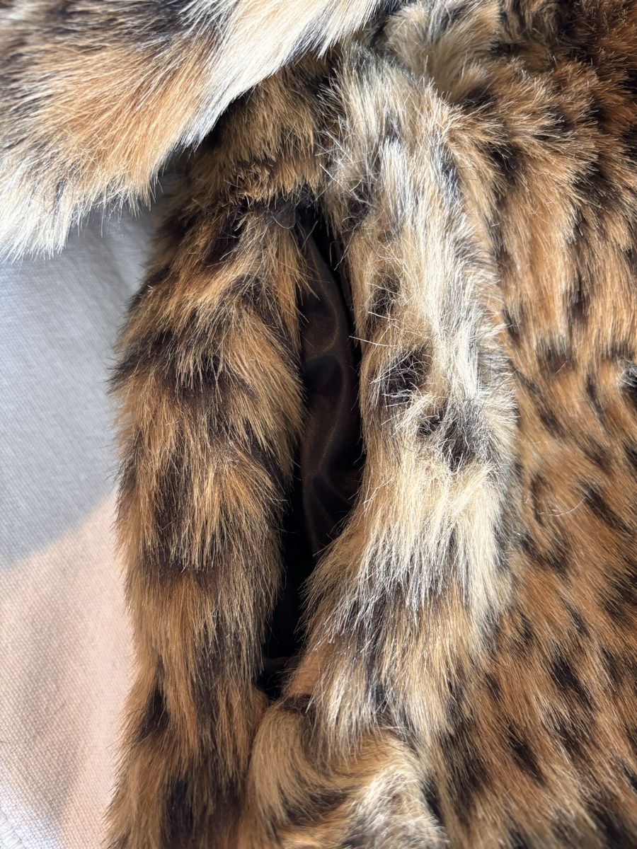 Zebra Jacken: Leoparden-Kunstfelljacke Gr. M – Gebraucht aus Heiden von BillyS 5