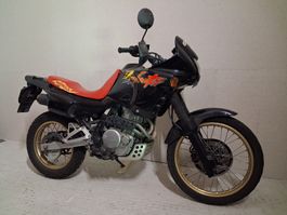Honda NX 650 Dominator zum herrichten
