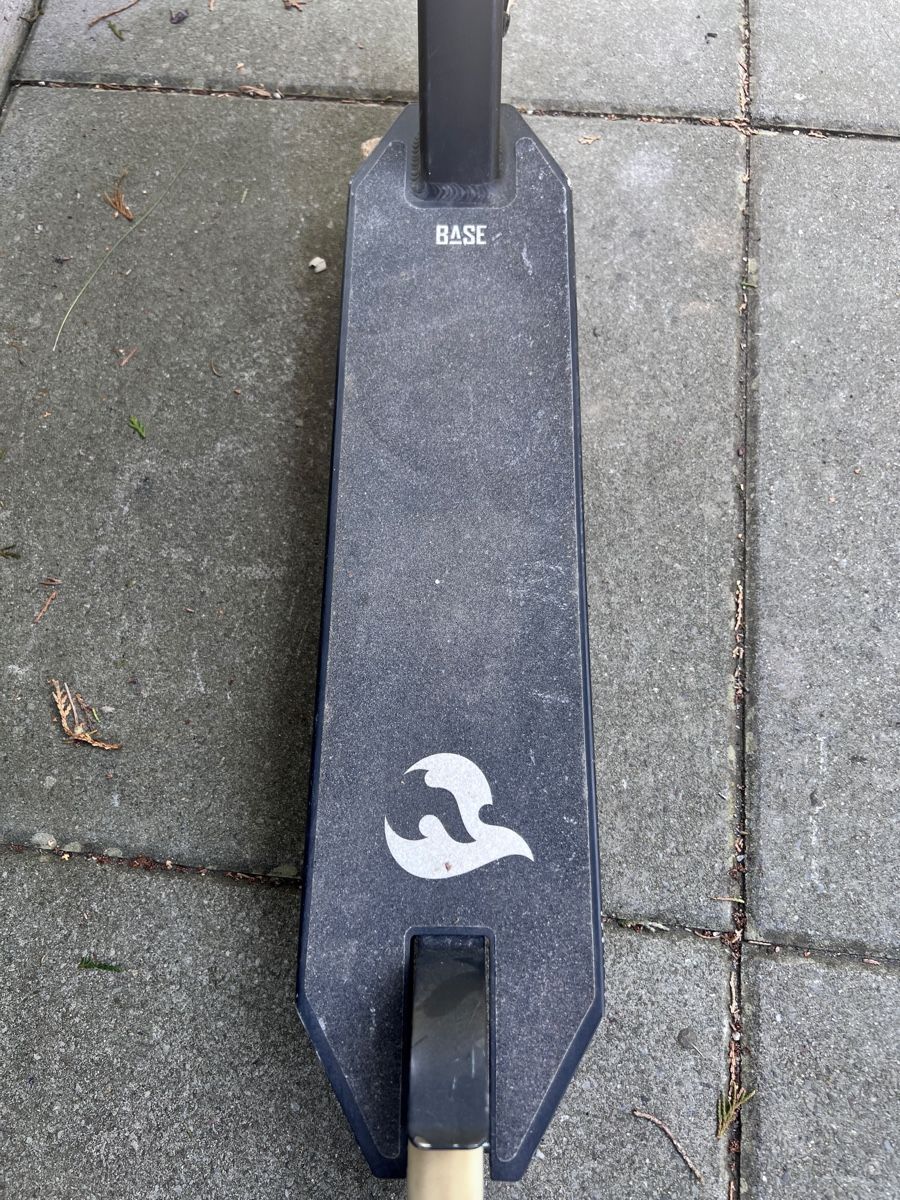 Scooters: Chilli Base schwarz weiss, praktisch ungebraucht!! – Neu (gemäss Beschreibung) aus Stäfa von Leira02 2