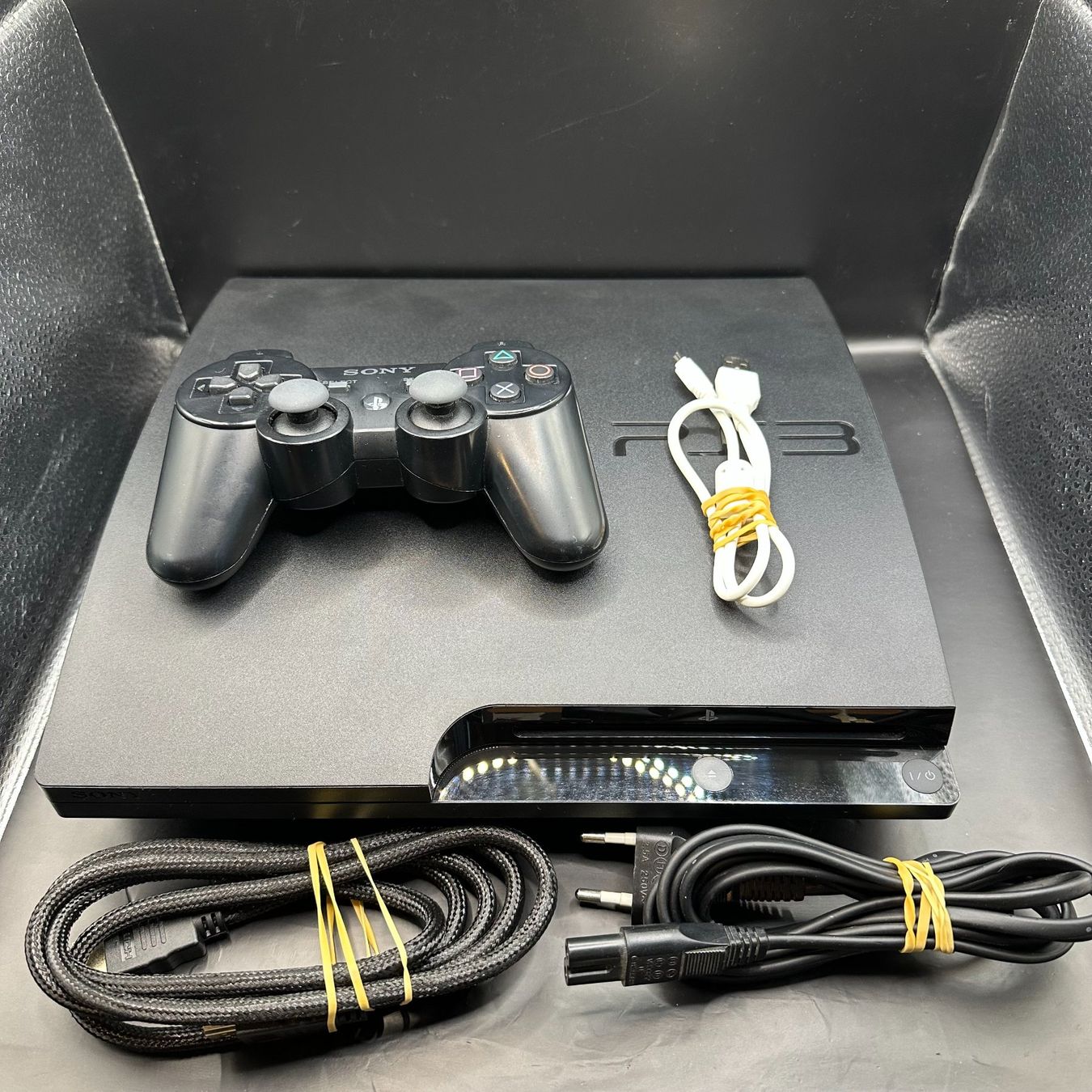 Sony Console: Playstation 3 Slim 160 GB CECH-3003A – Usato da Düdingen venduto da Nerdworld
