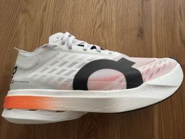 On Cloudboom Strike EU 38.5 Laufschuhe Running Neu