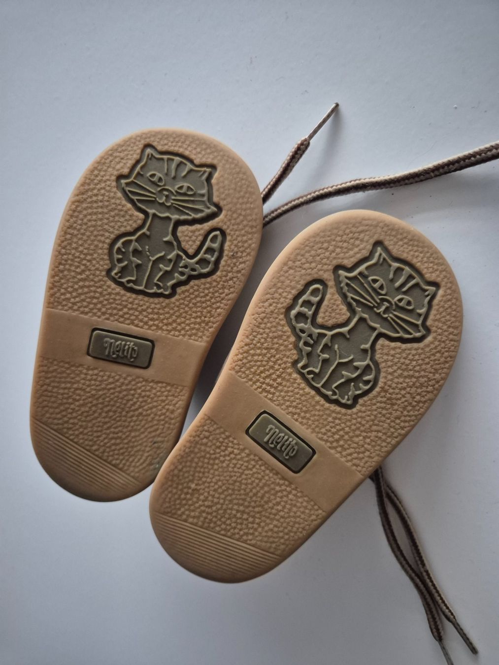 Scarpe per ragazzi: Kinderschuhe, Gr. 20 – Usato da Zürich venduto da pau_y8mv 5