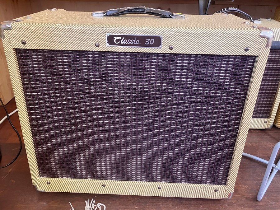 Peavey Amplificatori: Peavey Classic 30 Tweed Combo – Usato da Zofingen venduto da bjmusic