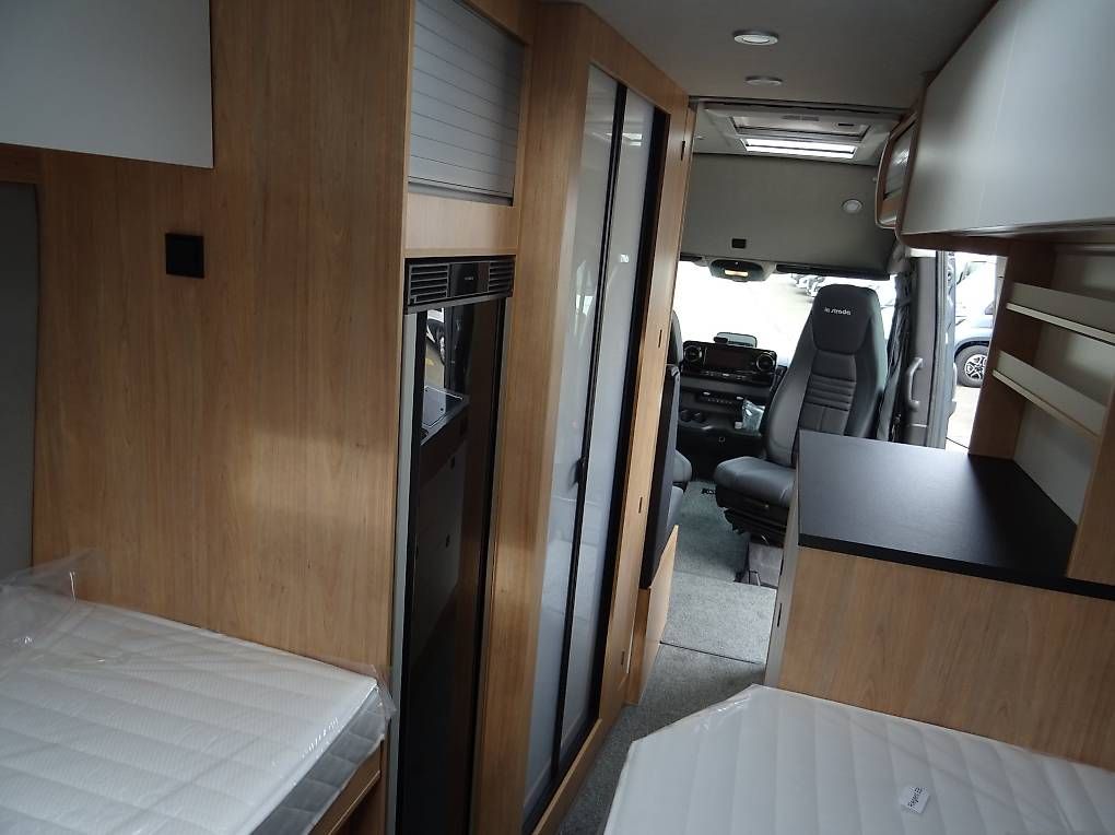 Veicoli da campeggio: La Strada REGENT EB – Nuovo e nell'imballaggio originale da Langenthal venduto da Reisemobil01 6