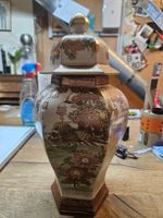 Satsuma Stil Vase (D)