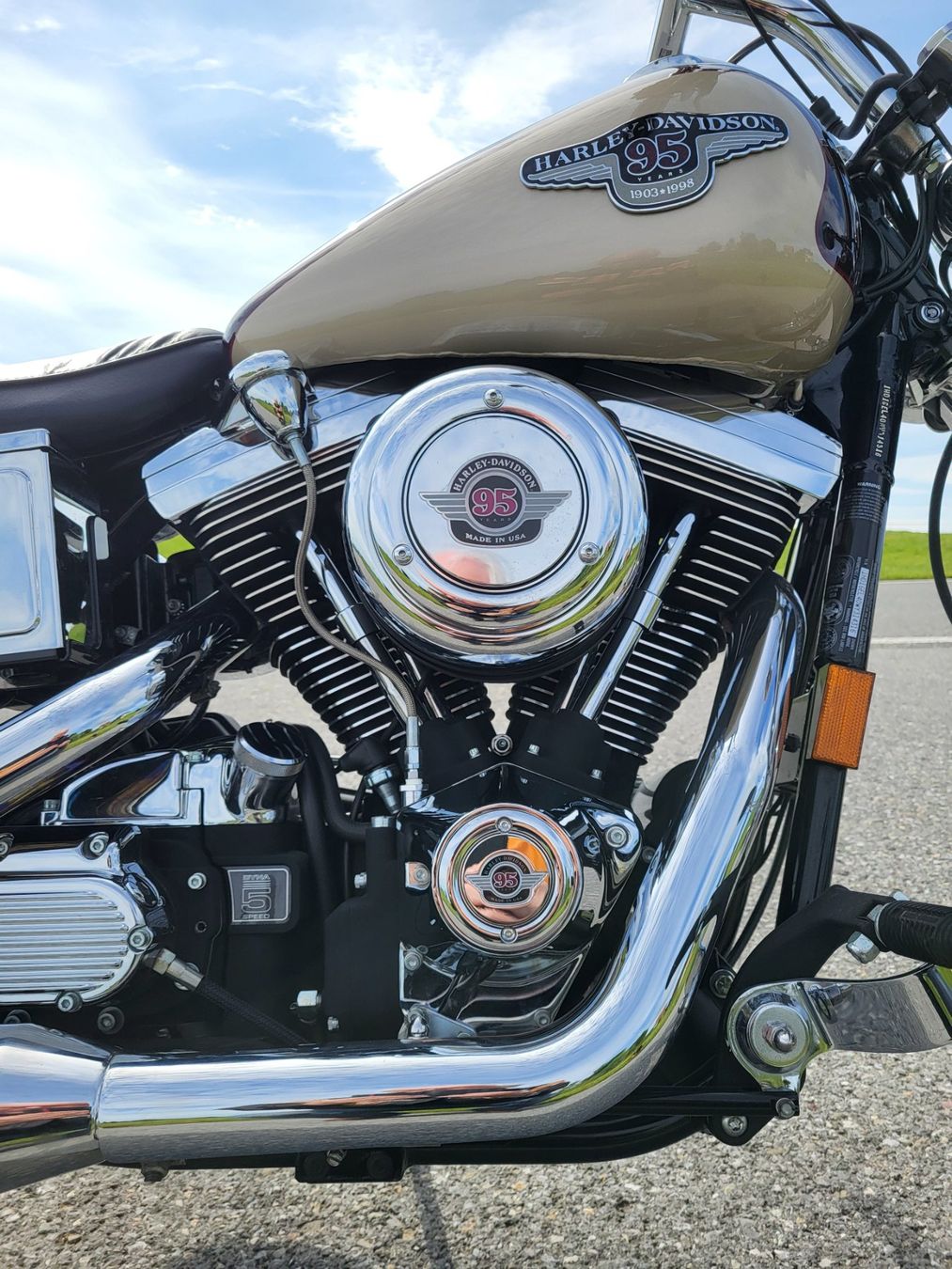 Harley-Davidson Chopper: HARLEY-DAVIDSON FXDWG Dyna Wide Glide 95 TH Anniversary – Gebraucht aus Thal von roeli57 4