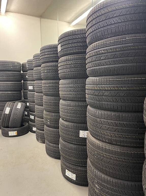 Pneumatici & Ruote complete: Neu 40 Stück 285/45/21 Hankook  – Usato da Aarau venduto da Avdyli1 3