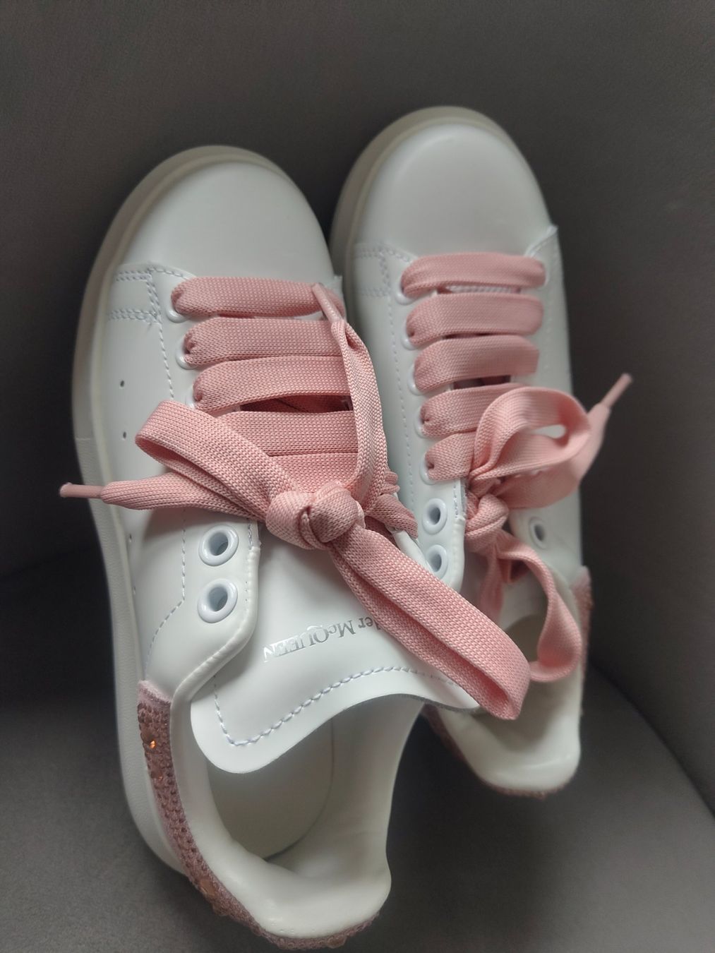Alexander Mcqueen Scarpe da donna: Tenis – Nuovo (secondo la descrizione) da Grand-Lancy venduto da ana_7y2f 3