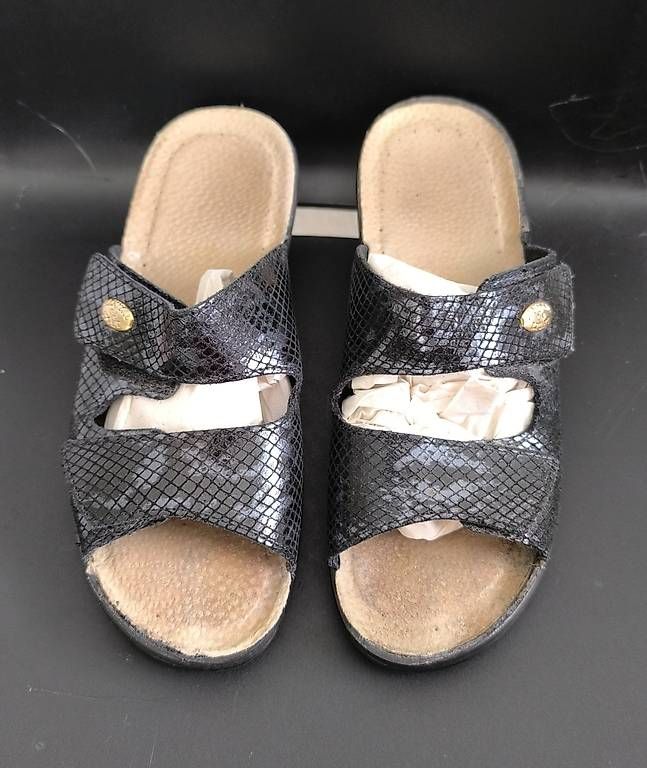 Damenschuhe: Sanital Light Sandalen  EUR 39 – Gebraucht aus Pully von vir_58dk