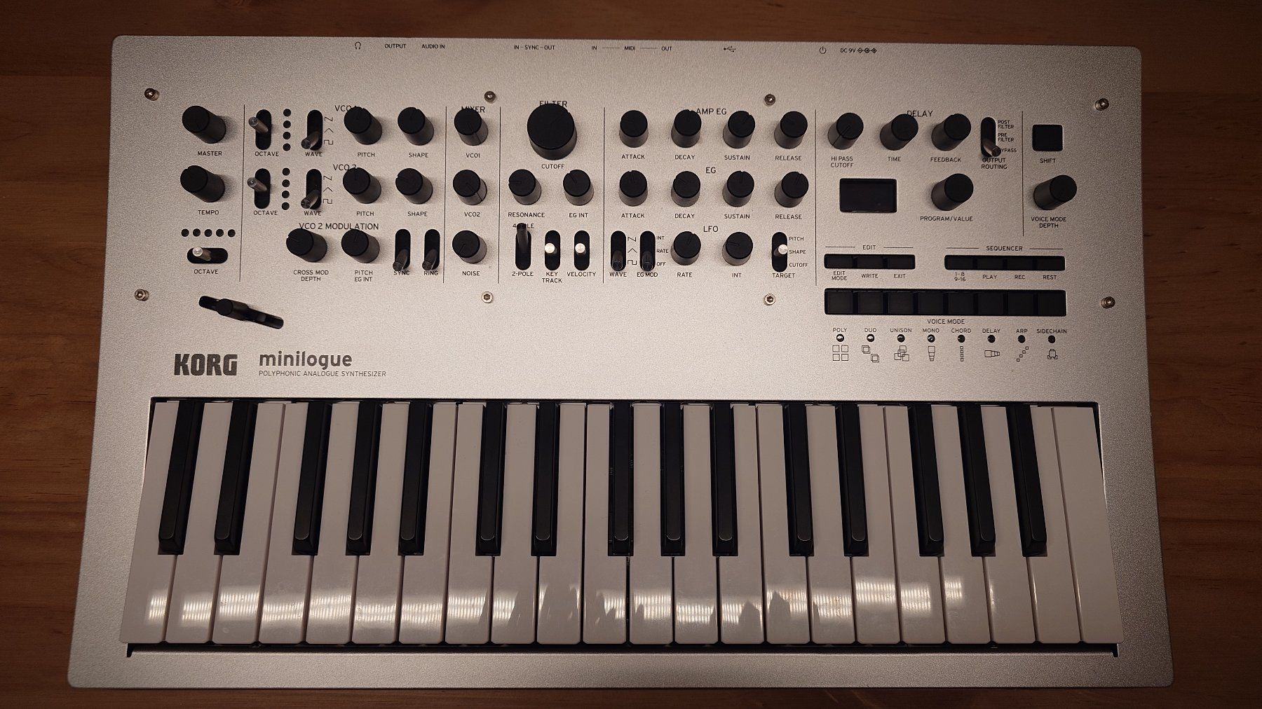 Korg Instruments de musique: Korg Minilogue, Polyphoner Analogsynthesizer – D'occasion à Sissach par Subnoize