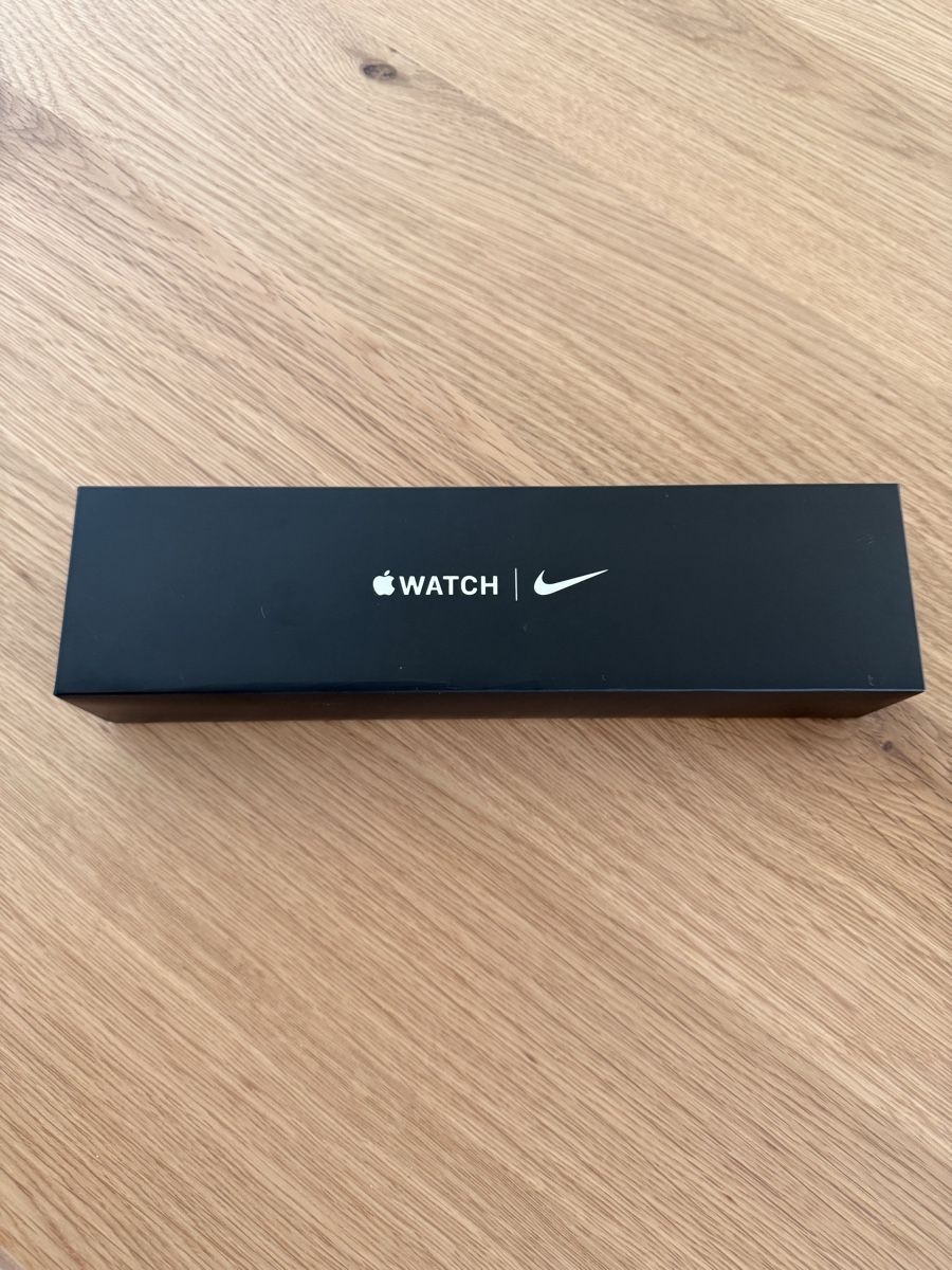 Apple Smartwatch: Apple Watch Series 5 Nike Edition 44 mm  – Nuovo (secondo la descrizione) da Cham venduto da Z1999 4