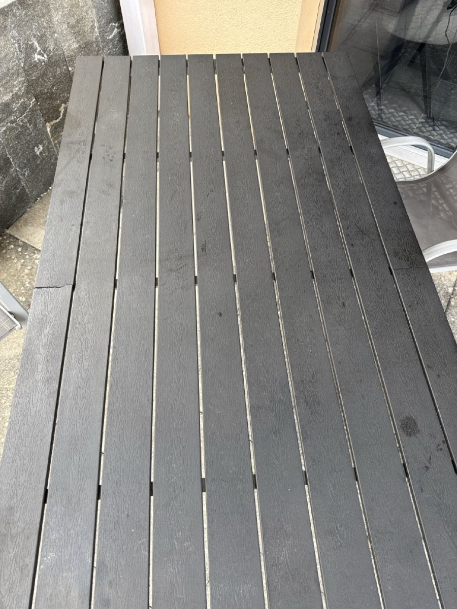 Tables:  Gartentisch 2 x  1m – D'occasion à Oensingen par ramon.92 1