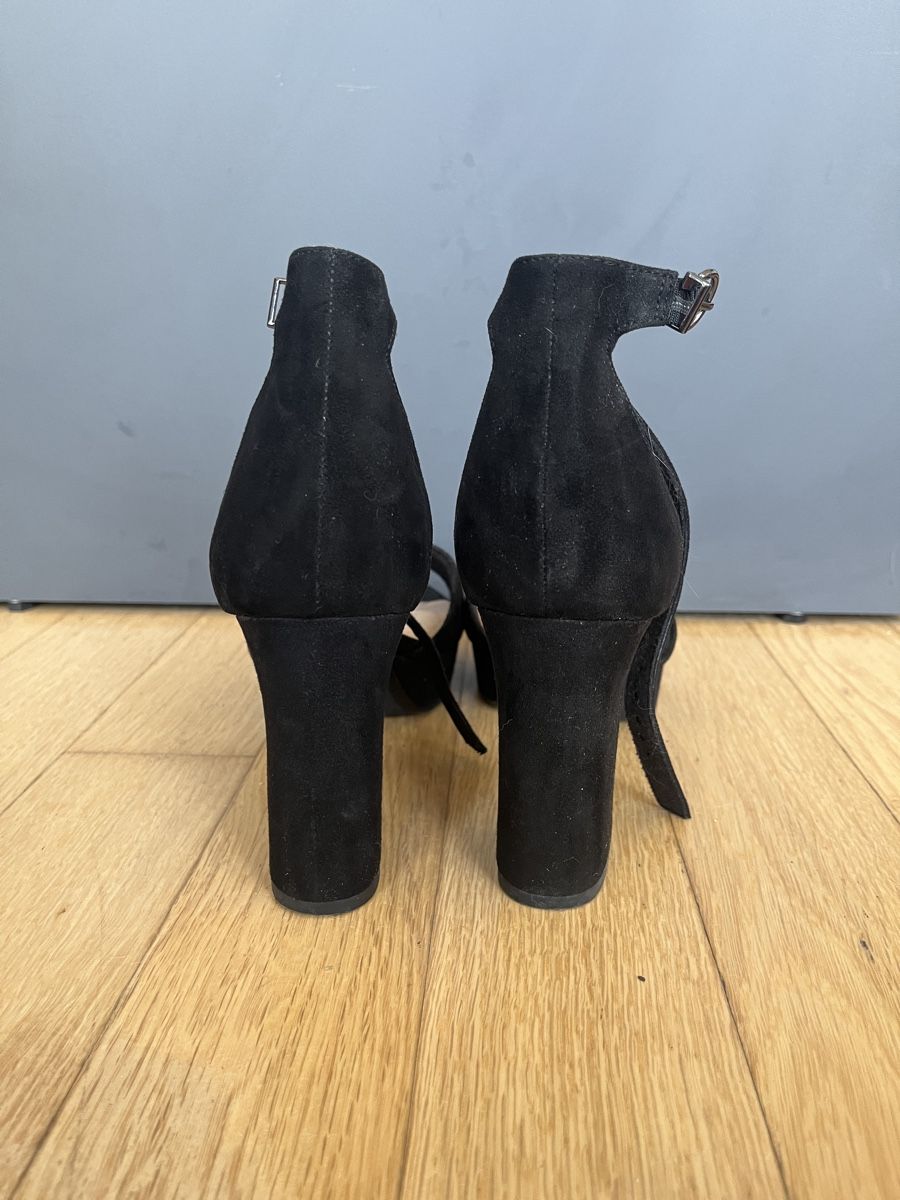 Tamaris Damenschuhe: Plateau-Sandalen Tamaris  – Gebraucht aus Allschwil von MaloseS08 2