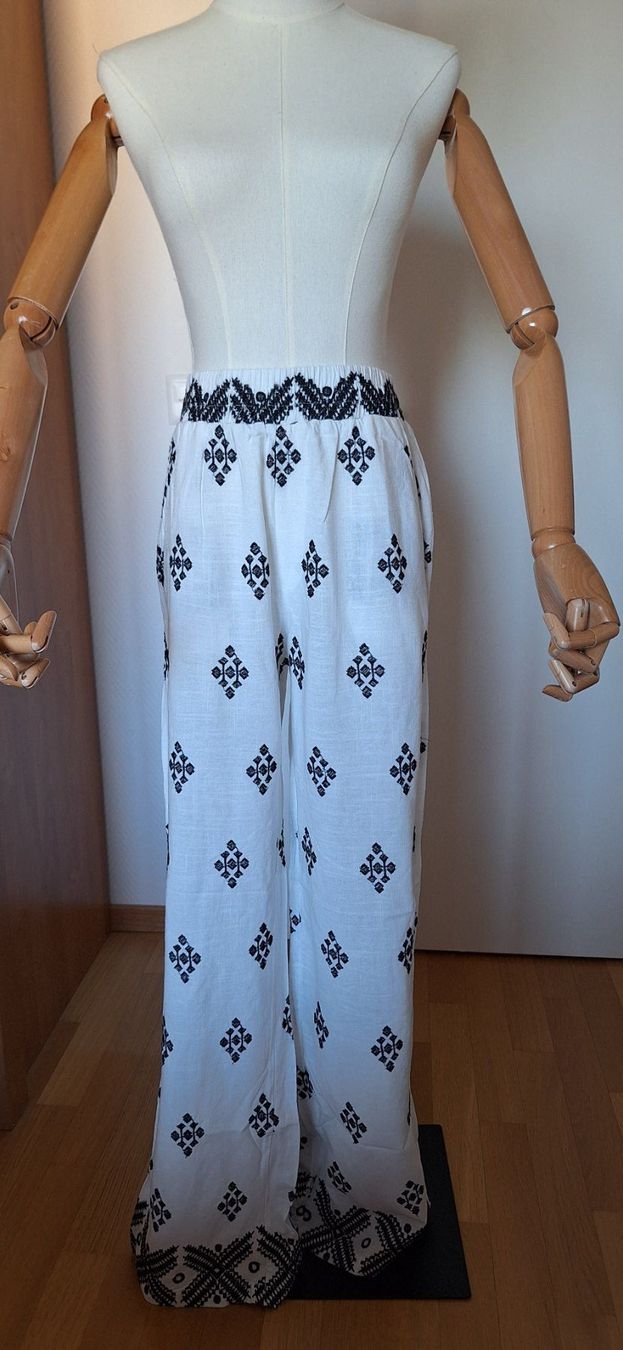 Hosen: pantalon en lin – Neu und originalverpackt aus Lussery-Villars von pousinete02