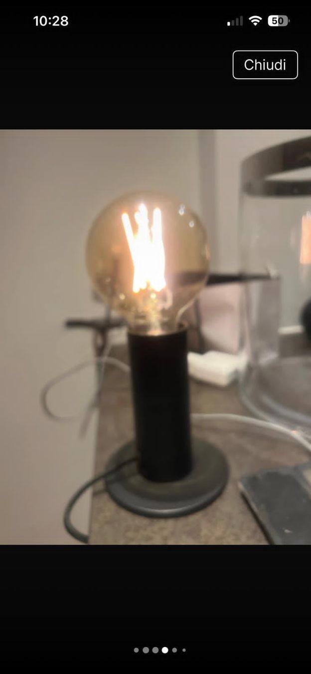 Lampen: Lampada da tavolo design minimalista. – Gebraucht aus Zollikon von MaxDC