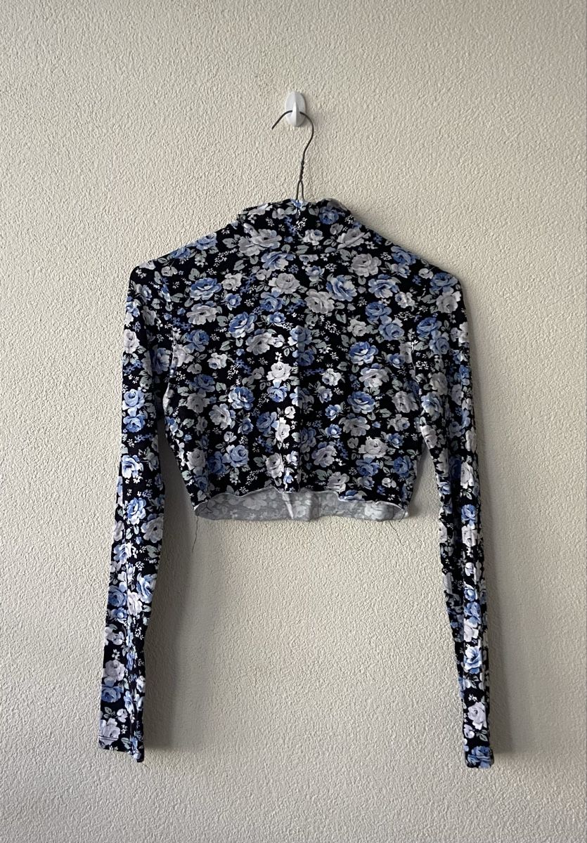 Tally Weijl Top: Crop top a fiori – Usato da Gordola venduto da arizi_shop