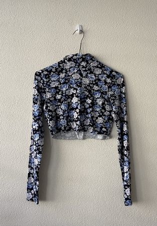 Crop top a fiori
