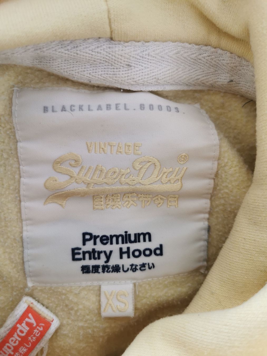Superdry Pullover & Sweatshirts: Super dry kaputzenpulli – Gebraucht aus Weiningen ZH von angebot05 2