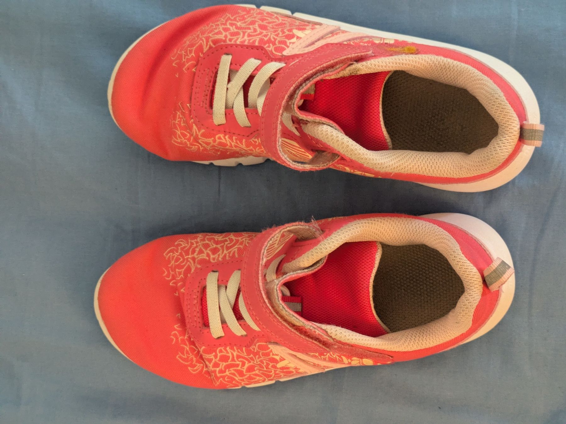 Herrenschuhe: Kinderschuhe pink Grösse 32 Hallenschuhe – Gebraucht aus Zürich von s--h