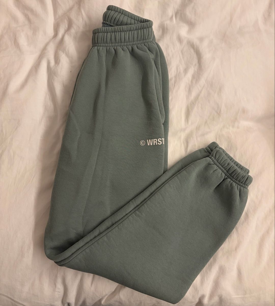 Pantaloni: WRSTBHVR sweatpants / jogginghose – Nuovo (secondo la descrizione) da Bösingen venduto da cozyyy.777
