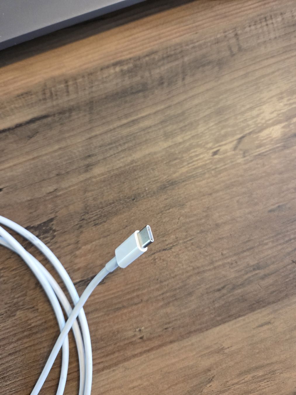 Apple Cavi: Ladekabel USB-C auf Lightning Weiss Apple 2m – Usato da Jona venduto da Keller_dani 1