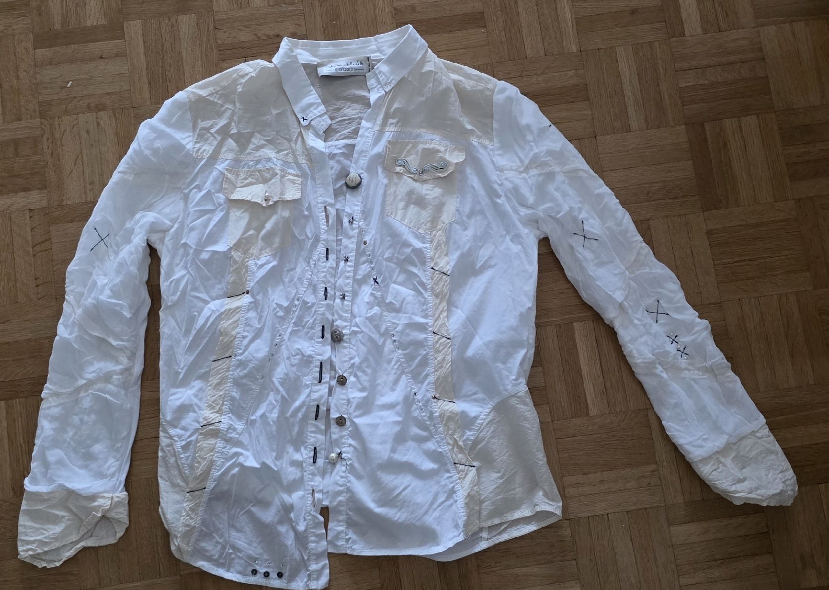Camicette: Chemise/Blouse – Usato da Yverdon-les-Bains venduto da van_dq65 1