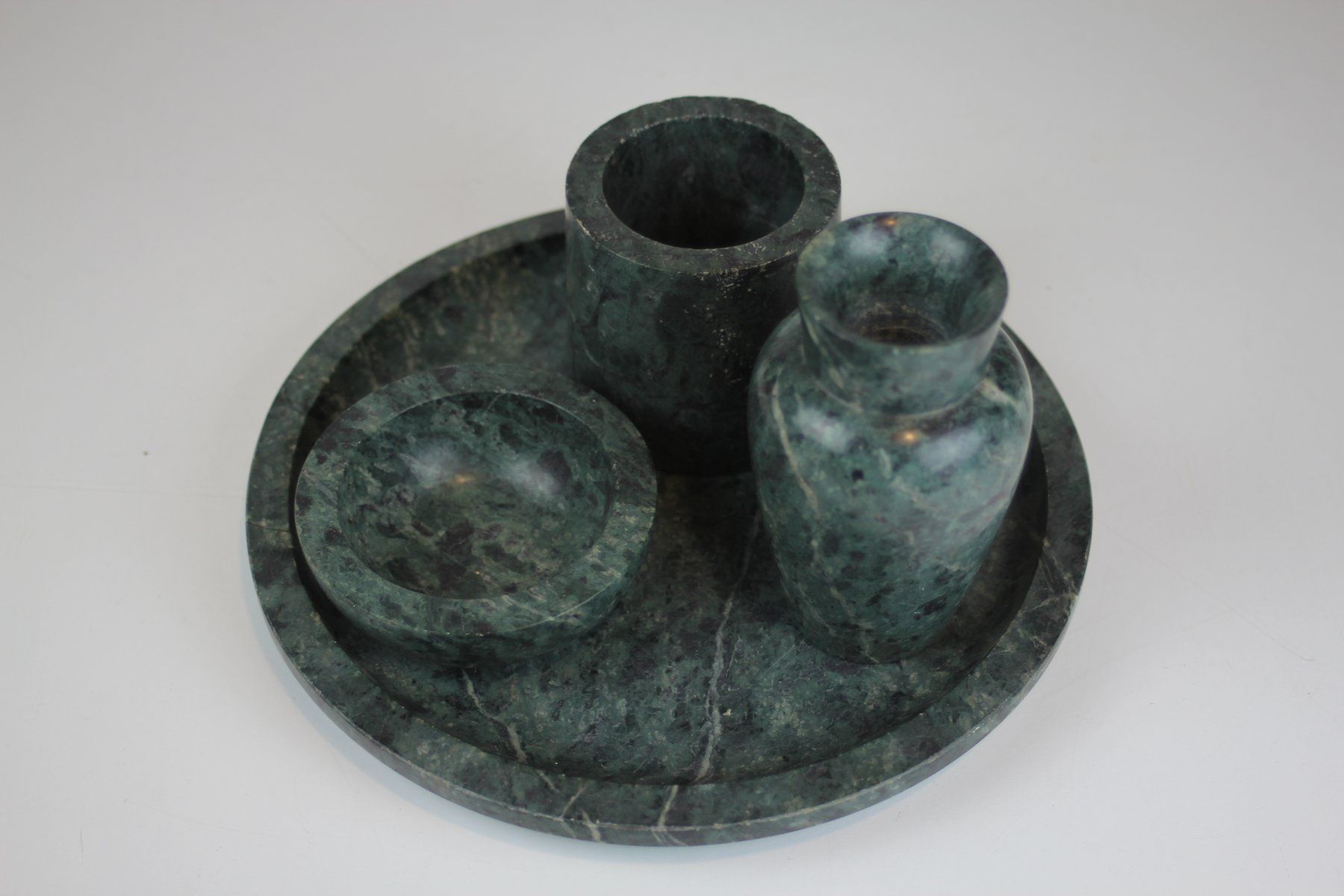 Geschirrsets: Marmor Set Andermatt 1941 Vintage – Gebraucht aus Basel von IRMAundFRED