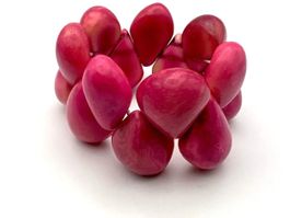 Künstler Stretch-Armband aus Tagua Nuss- Pink Rose Erdbeere