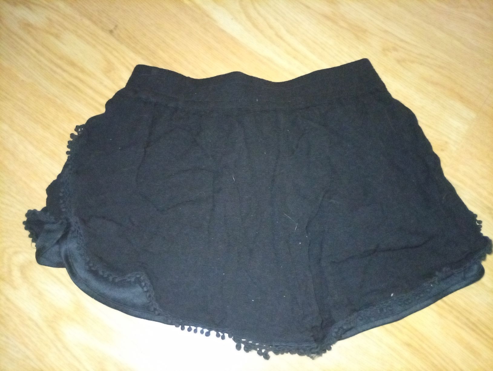 Pantalons: Kurze Hose Damen Schwarz Grösse 164  – D'occasion à Worben par ersa01 1